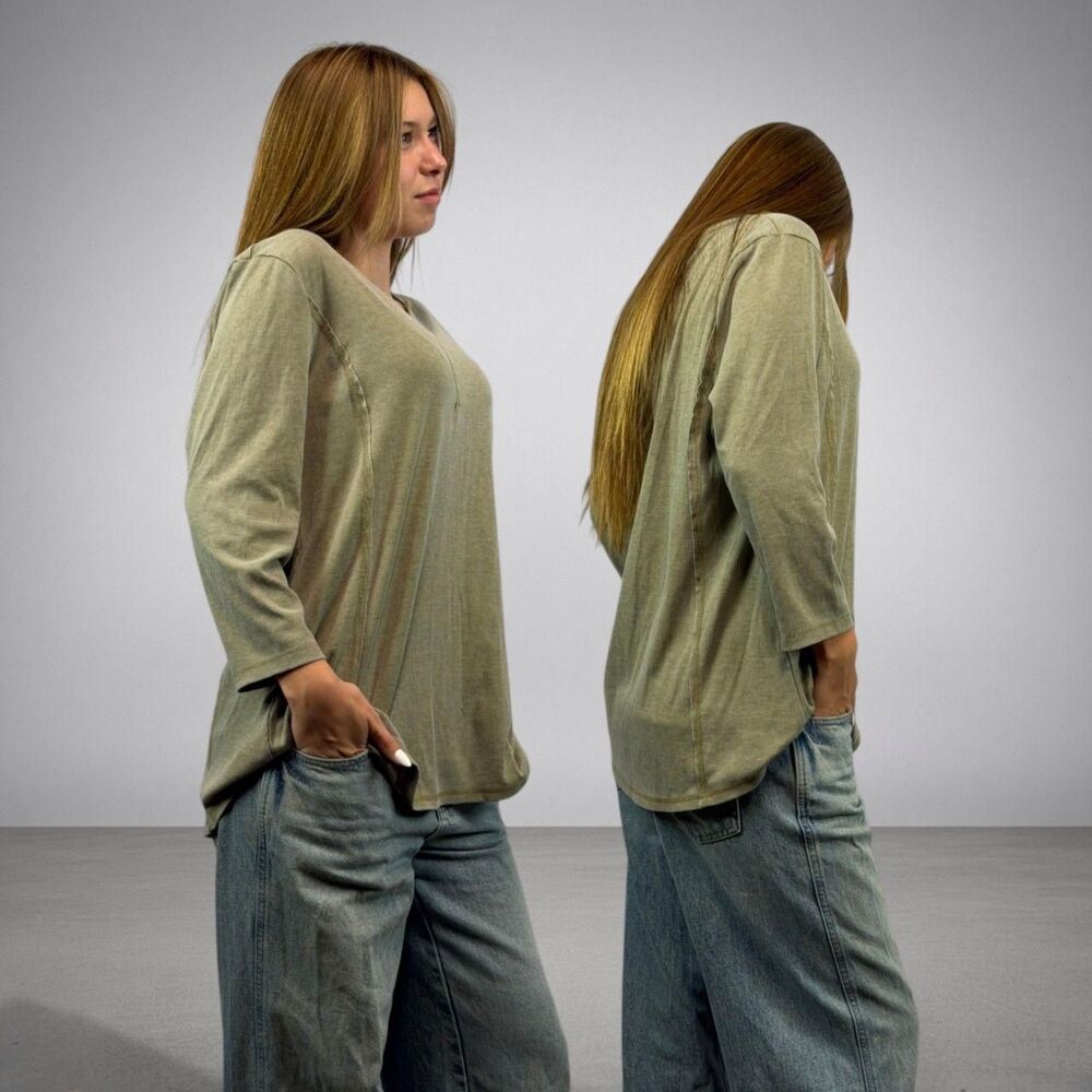 Anybody Women's Green and Grey Shirt